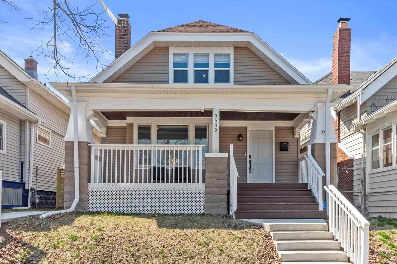 3539 N 21st St, Milwaukee, WI 53206