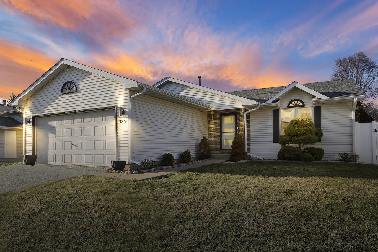 3760 124th St, Pleasant Prairie, WI 53158