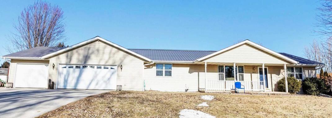 8420 Zander Rd, Cooperstown, WI 54227
