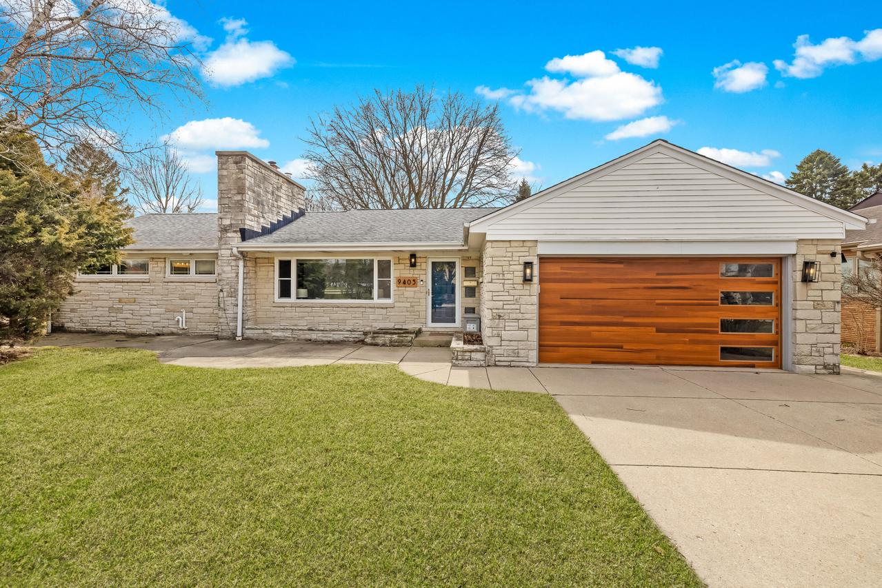 9405 W Hadley St, Milwaukee, WI 53222