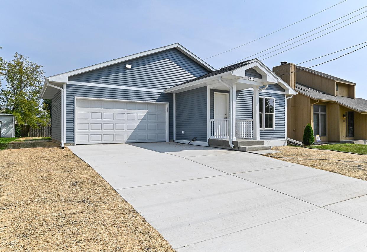 5316 65th St, Kenosha, WI 53142