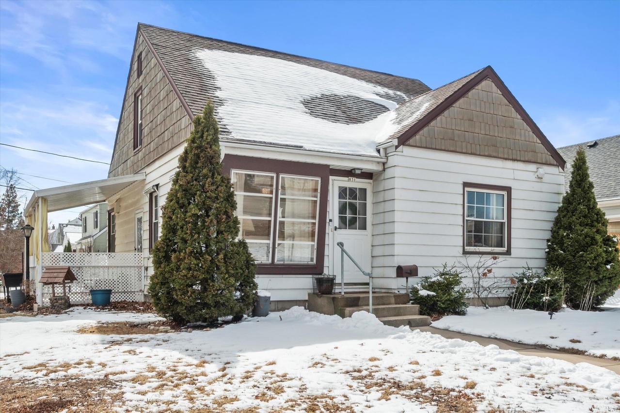 831 E Morgan Ave, Milwaukee, WI 53207