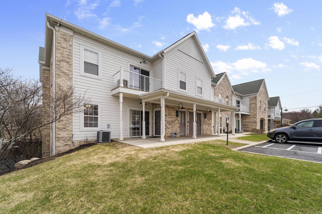 2718 Northview Rd #1, Waukesha, WI 53188