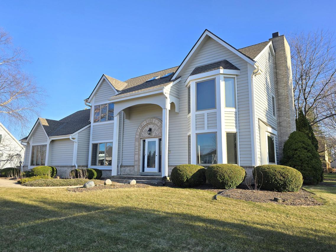6517 Fieldstone Ct, Caledonia, WI 53402