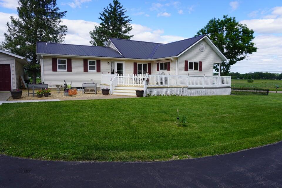 15407 Harbor Rd, Sparta, WI 54656