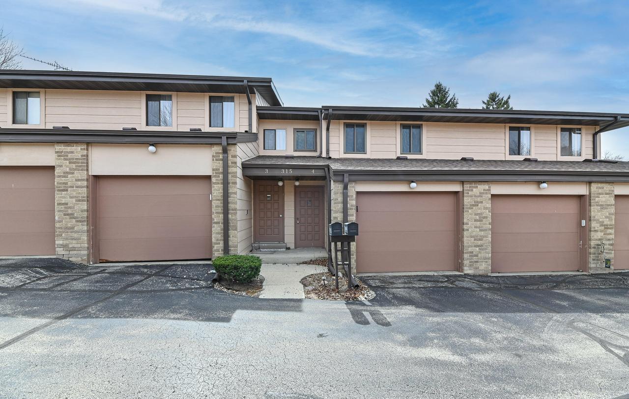 315 Cheviot Chase - #4, Waukesha, WI 53186