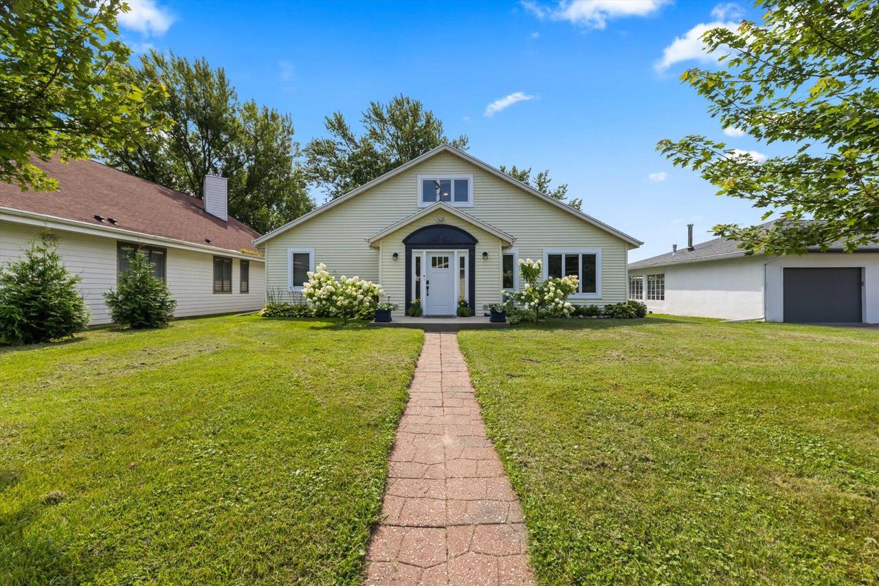 W1335 N Blue Spring Lake, Palmyra, WI 53156