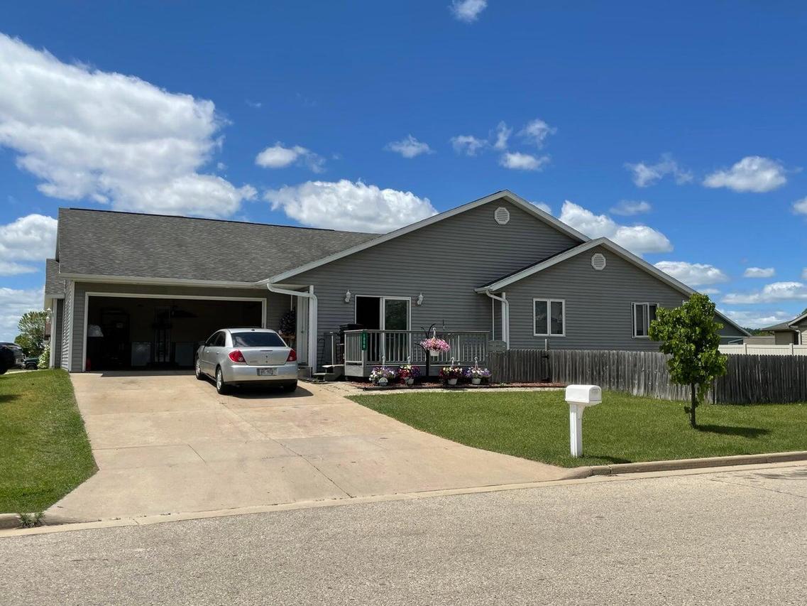 1900 River Rd, Sparta, WI 54656