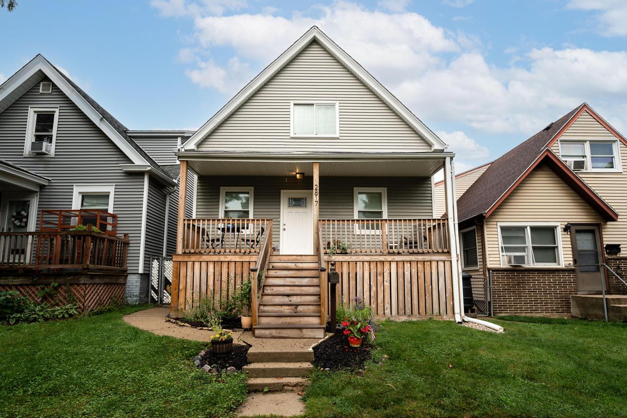 2817 S Greeley St, Milwaukee, WI 53207