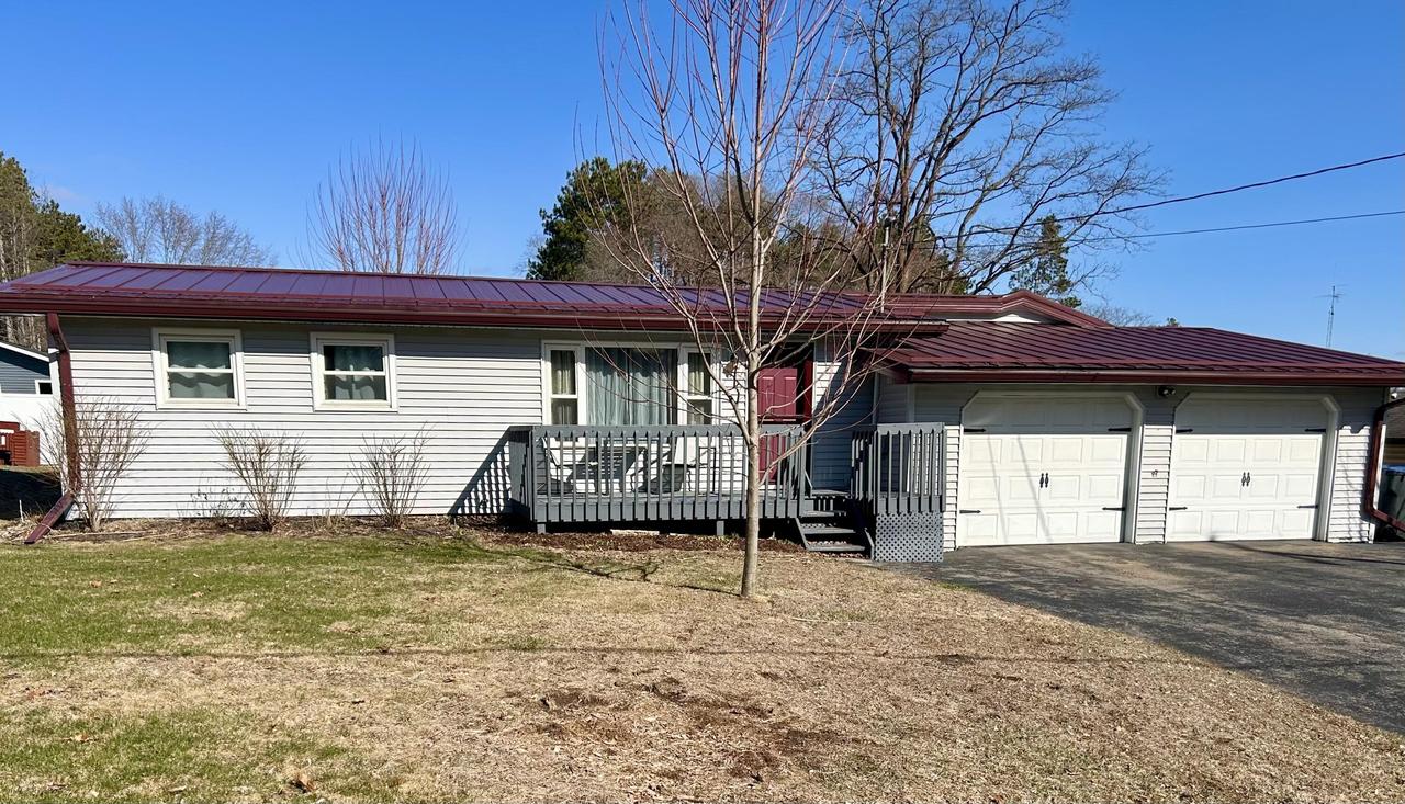 300 Douglas Ave, Montello, WI 53949