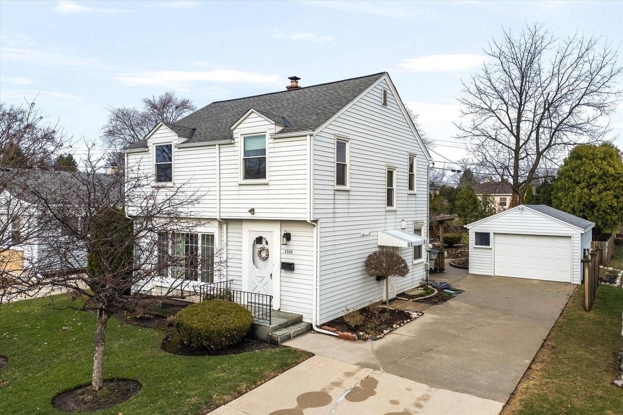 3326 S 53rd St, Milwaukee, WI 53219