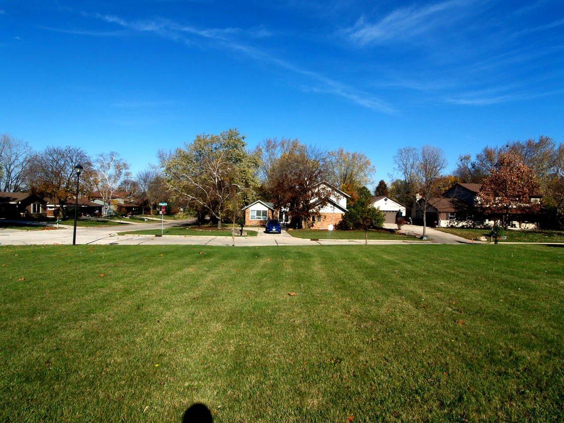 4759 W Abbott Ave, Greenfield, WI 53220