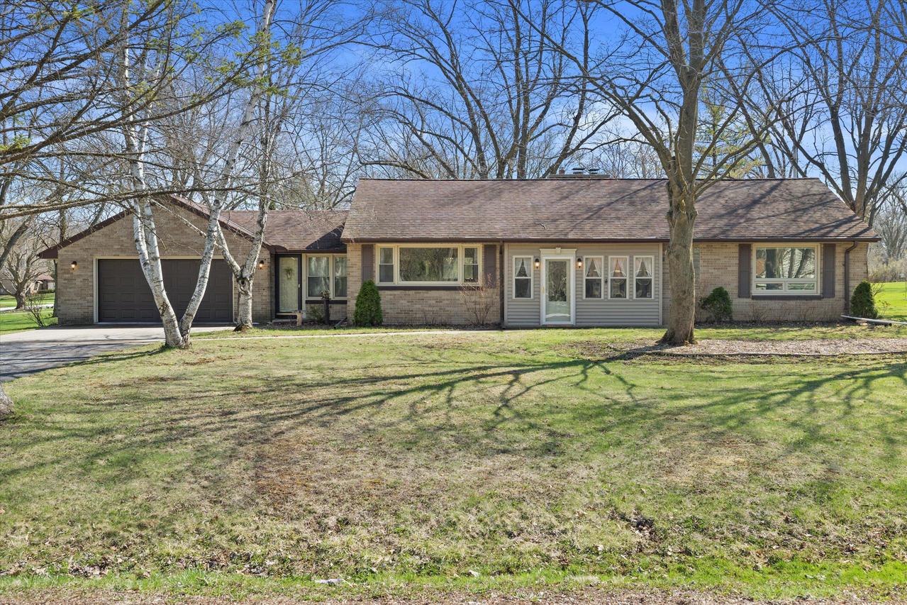 13345 Hope St, Brookfield, WI 53005