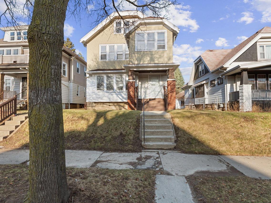 2757 N 51st St #2759, Milwaukee, WI 53210