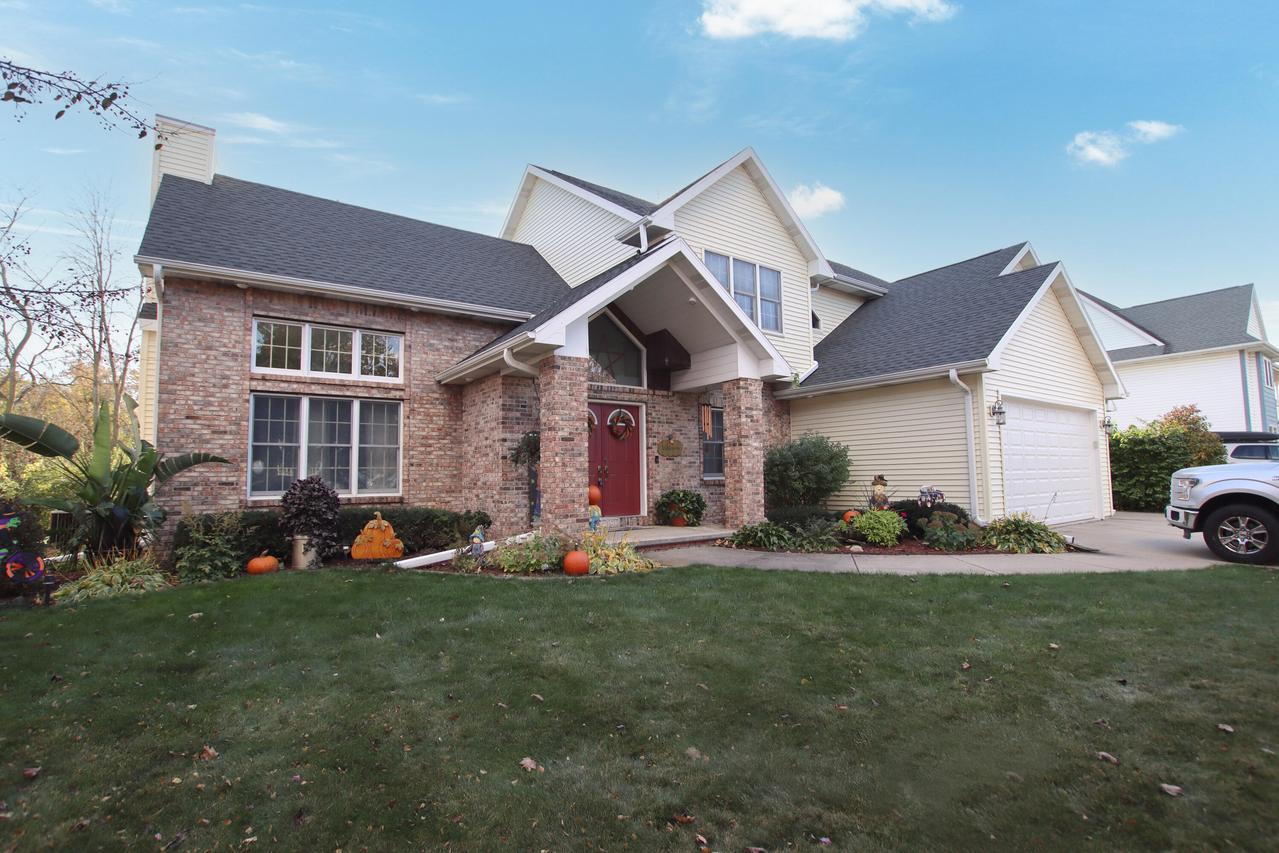 1091 Park Ridge, Oshkosh, WI 54901