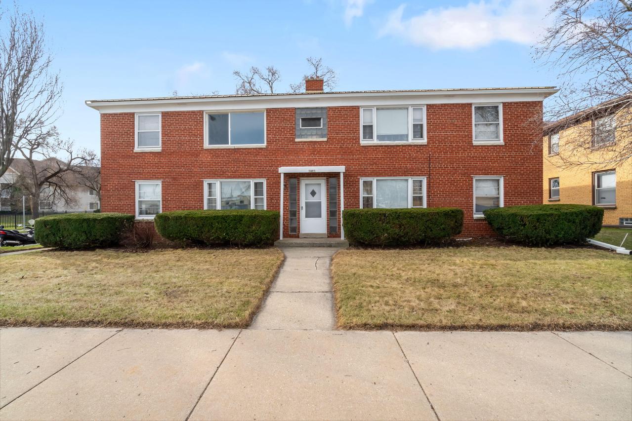 5405 W Lincoln Ave, West Allis, WI 53219