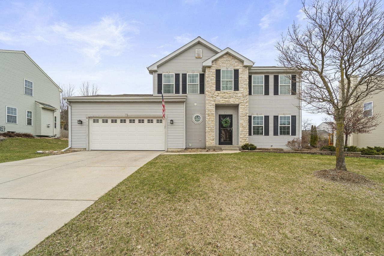 2234 Cherokee St, Grafton, WI 53024
