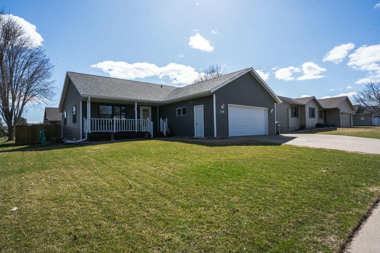 318 Anderson St, Holmen, WI 54636