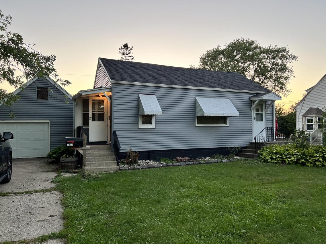 3537 S 82nd St, Milwaukee, WI 53220