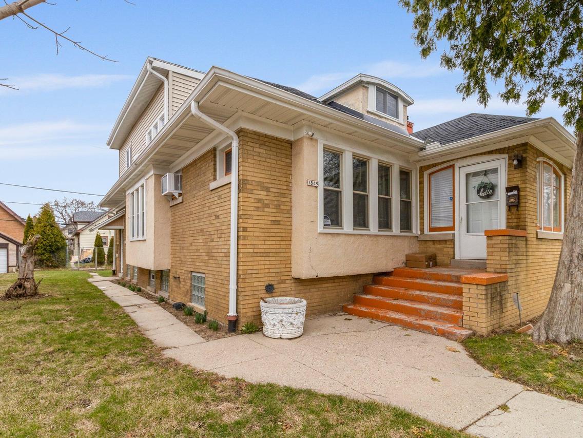 3849 N 23rd St, Milwaukee, WI 53206
