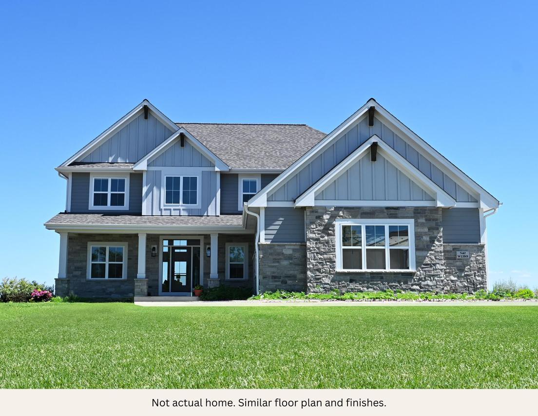 N54W25343 Crescent Hill, Sussex, WI 53089