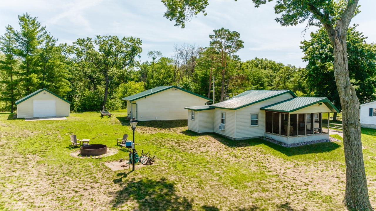 N2933 Lakeview Dr, Packwaukee, WI 53949