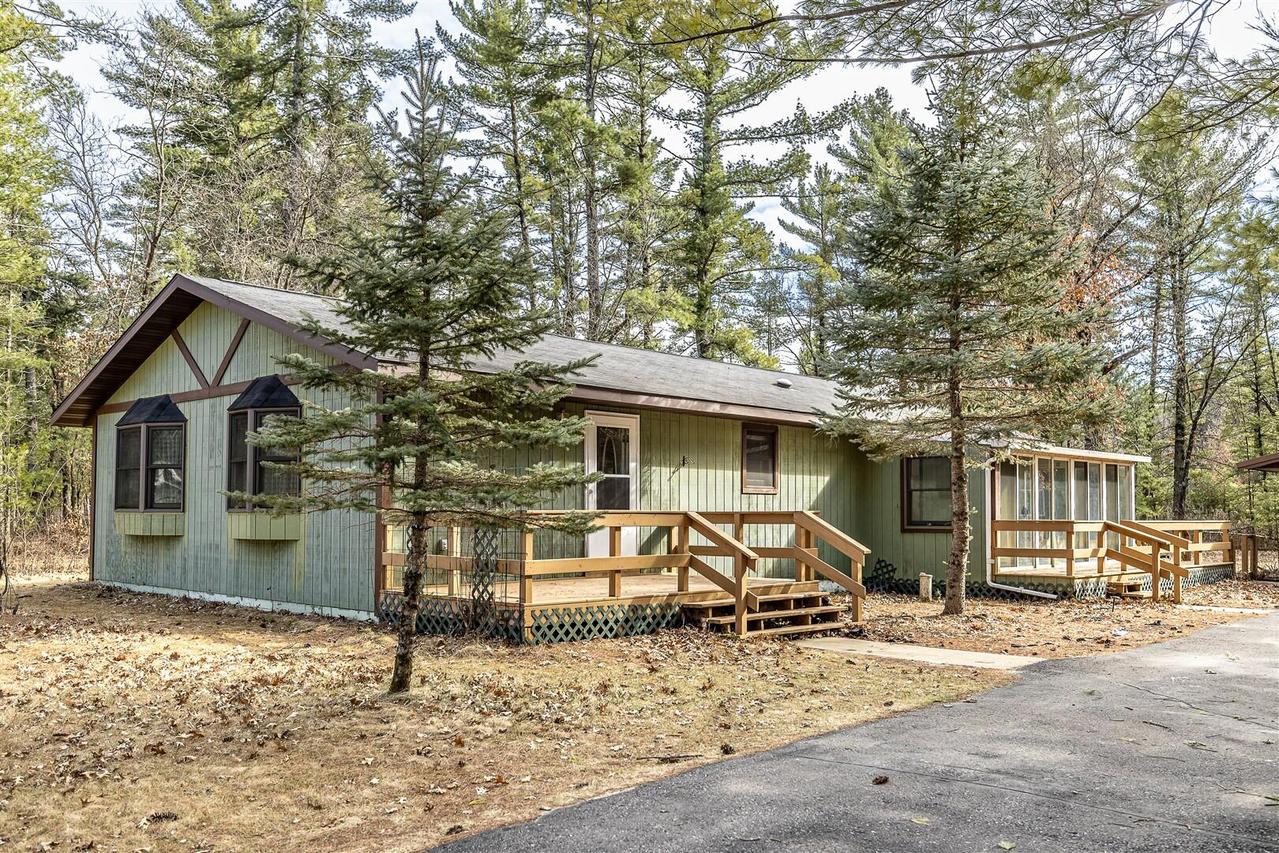 W6743 Woodland Rd, Millston, WI 54643