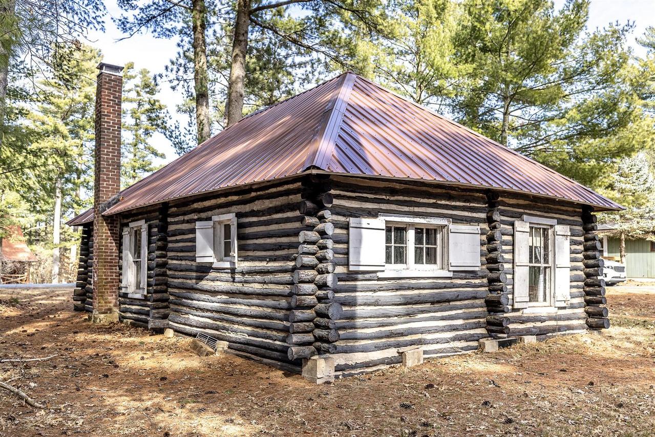 W6745 Woodland Rd, Millston, WI 54643