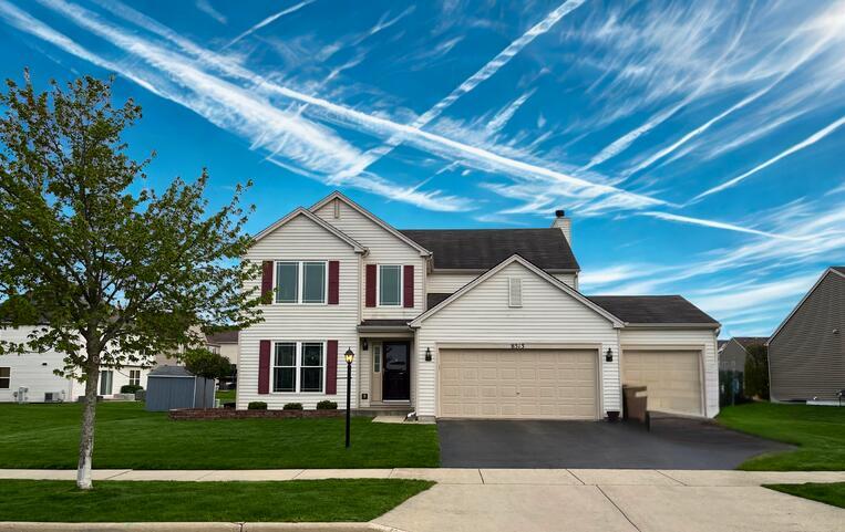 8513 65th Pl, Kenosha, WI 53142