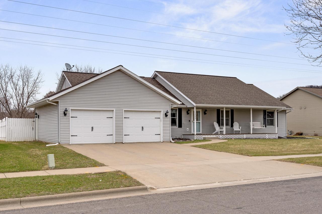 1500 Cliffview Ave, Onalaska, WI 54650