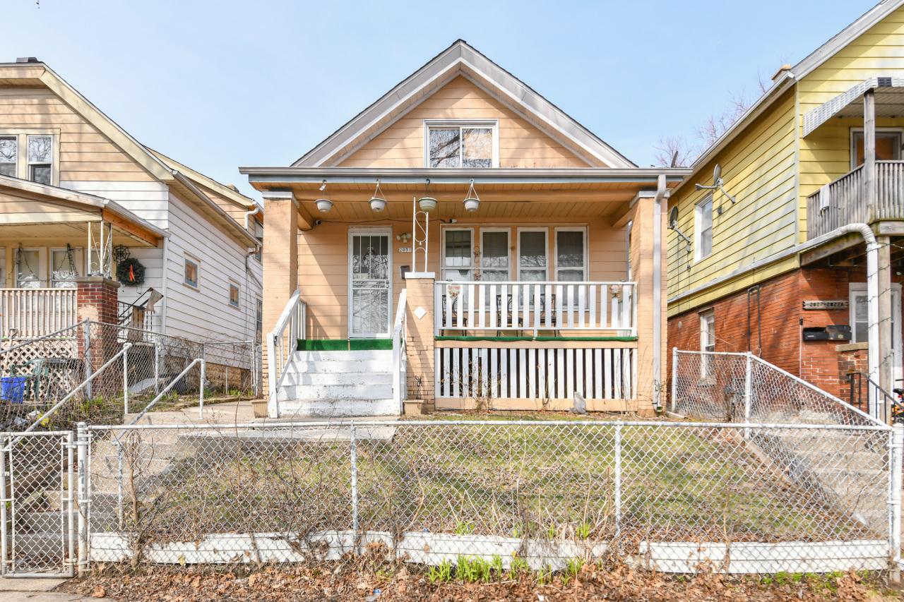 2031 S 7th St, Milwaukee, WI 53204