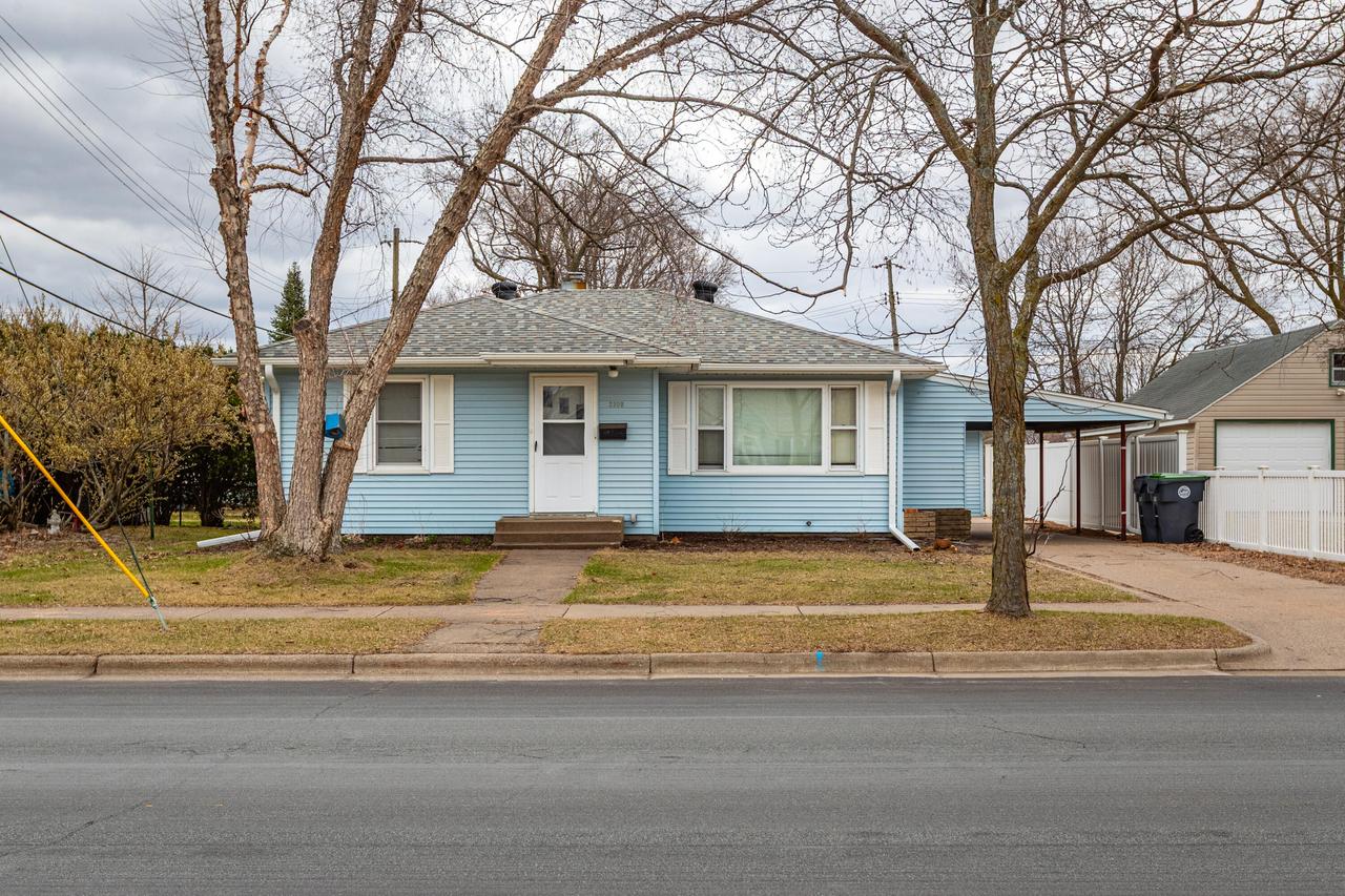 2308 Weston St, La Crosse, WI 54601