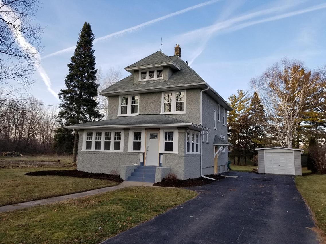 N132W17530 Rockfield Rd, Germantown, WI 53076