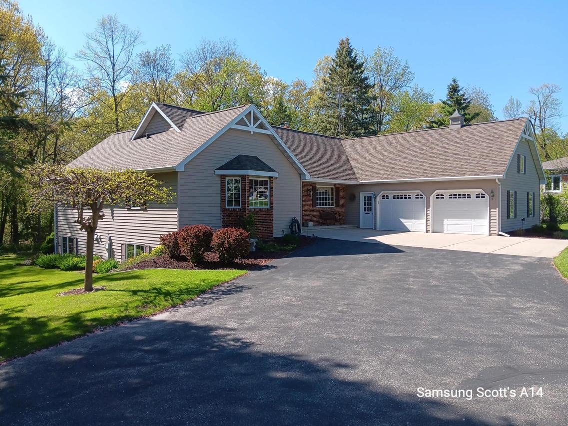 N5120 Summit Ct, Empire, WI 54937