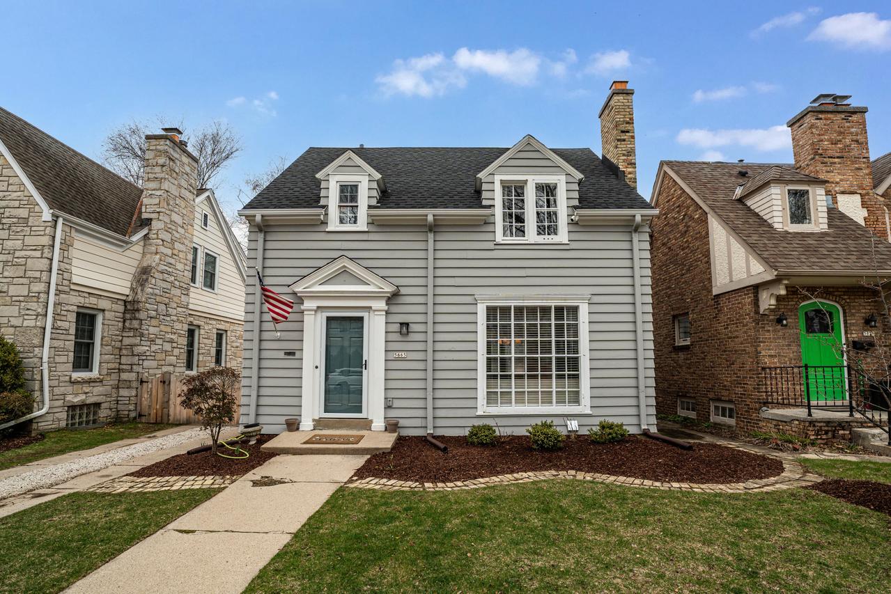 5665 N Bay Ridge, Whitefish Bay, WI 53217