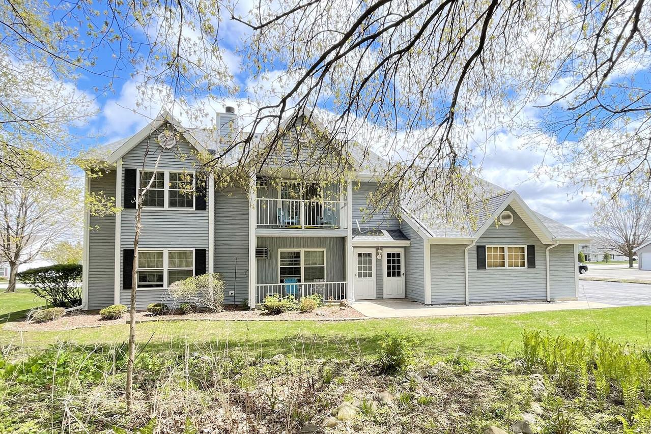 259 Minz Park #4, West Bend, WI 53095