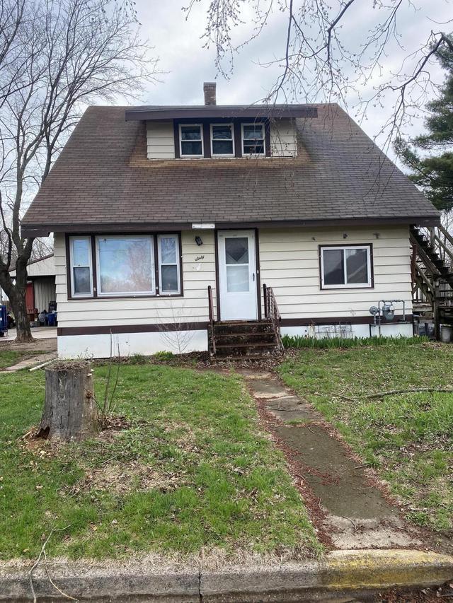 160 S Lemonweir St, Lyndon Station, WI 53944
