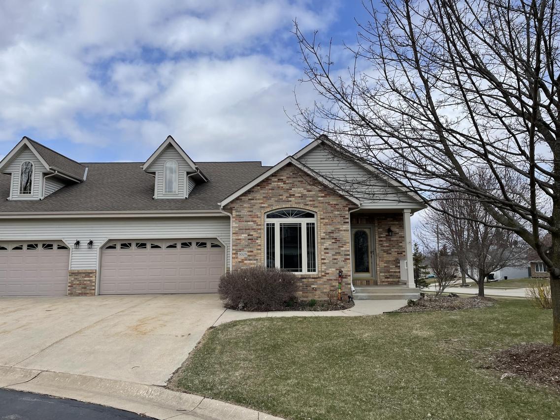 3028 Joshua Ln, West Bend, WI 53095