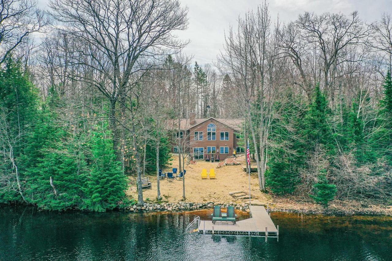 11562 Waite Ln, Crandon, WI 54520
