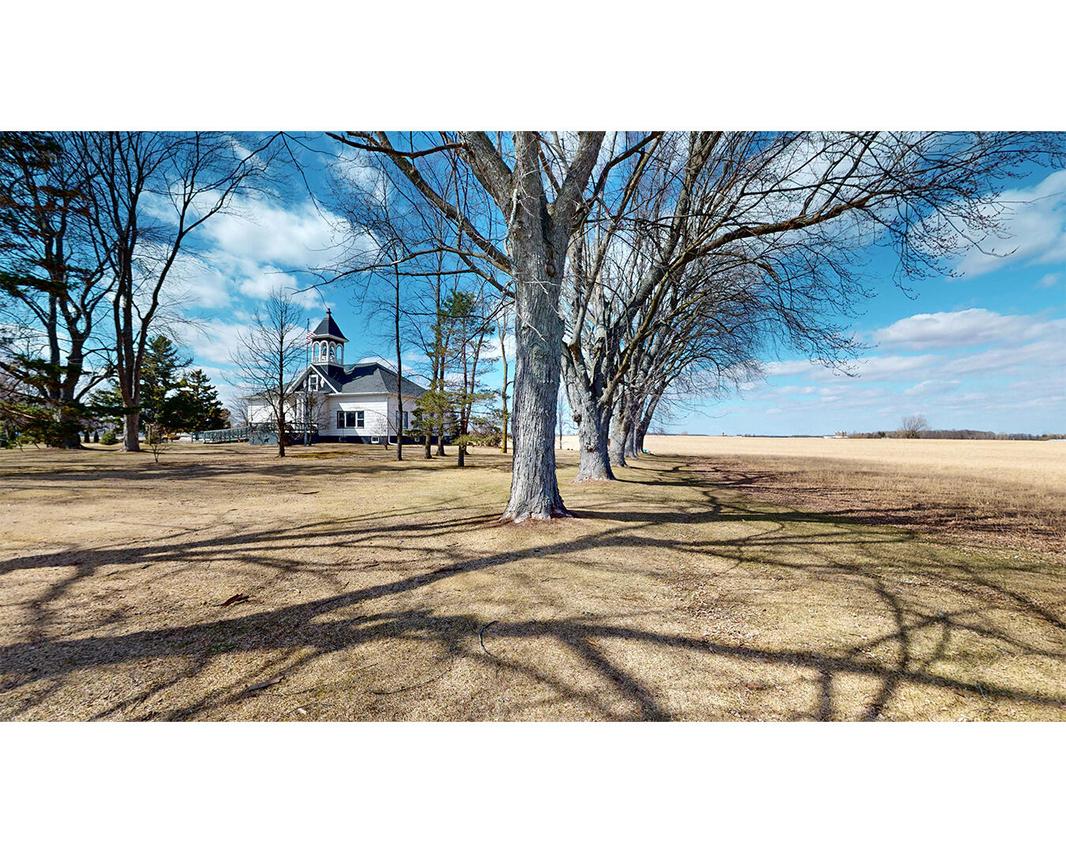 10134 E Belmar Ave, Maribel, WI 54227