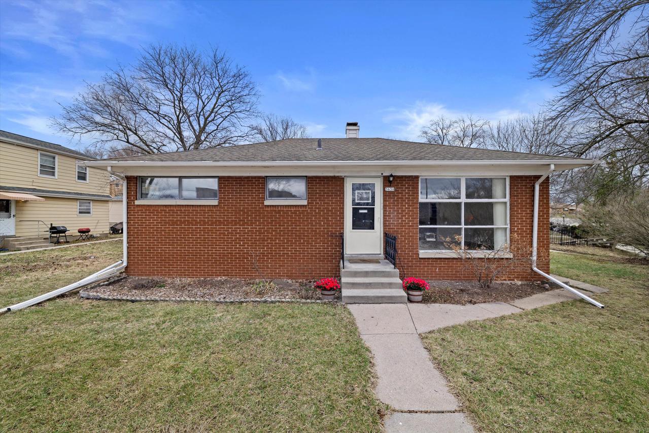 3630 N 88th St, Milwaukee, WI 53222