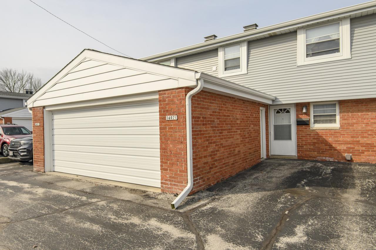 1407 Josephine St #E, Waukesha, WI 53186