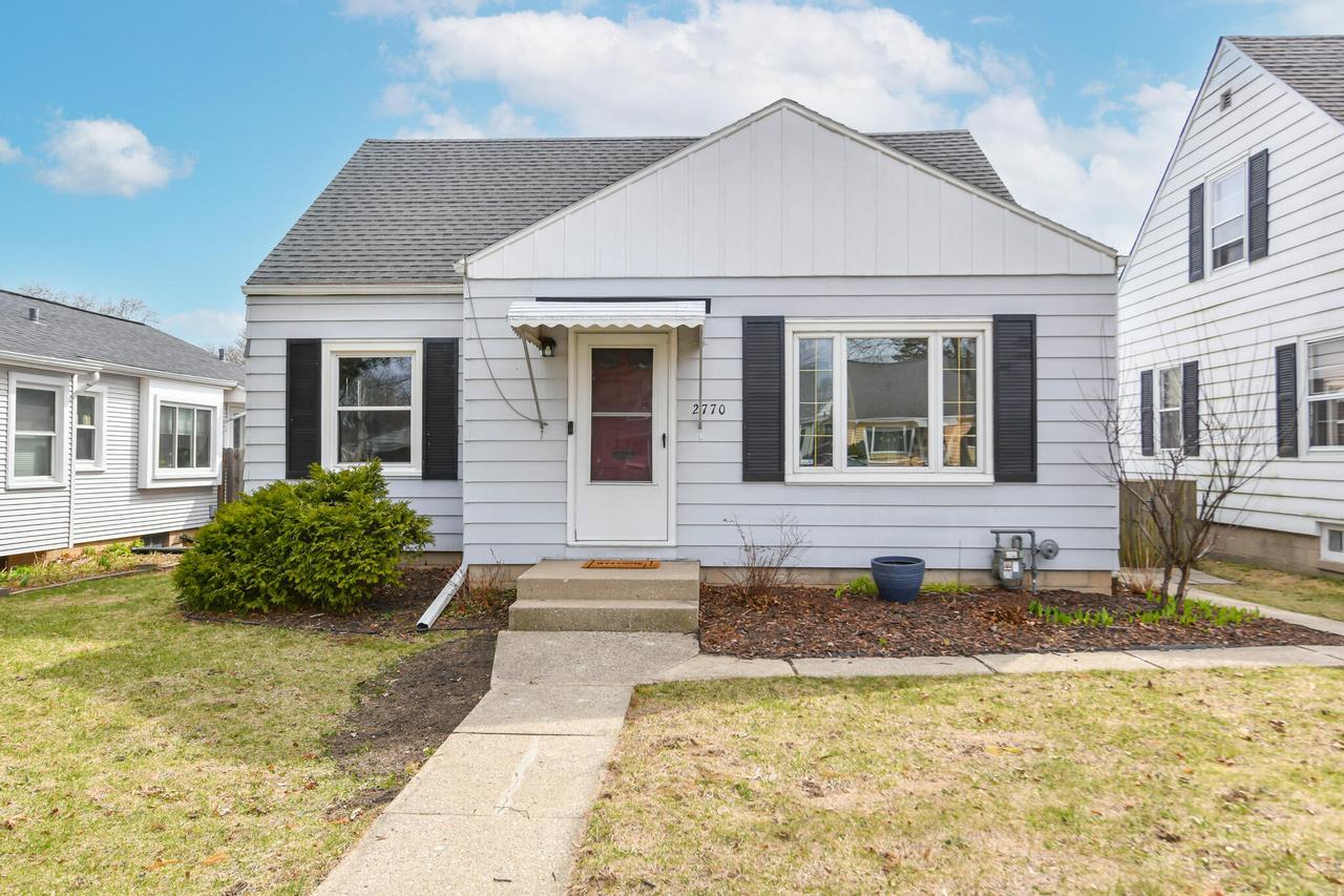 2770 N 82nd St, Milwaukee, WI 53222