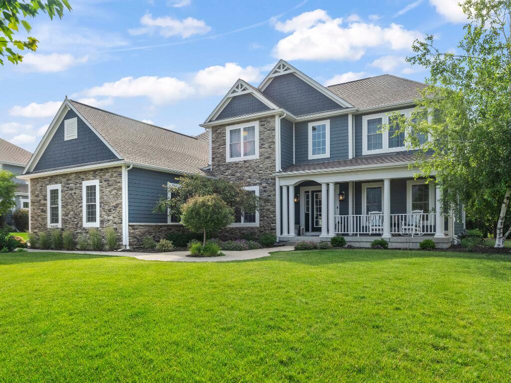 W246N1979 Still River, Pewaukee, WI 53072