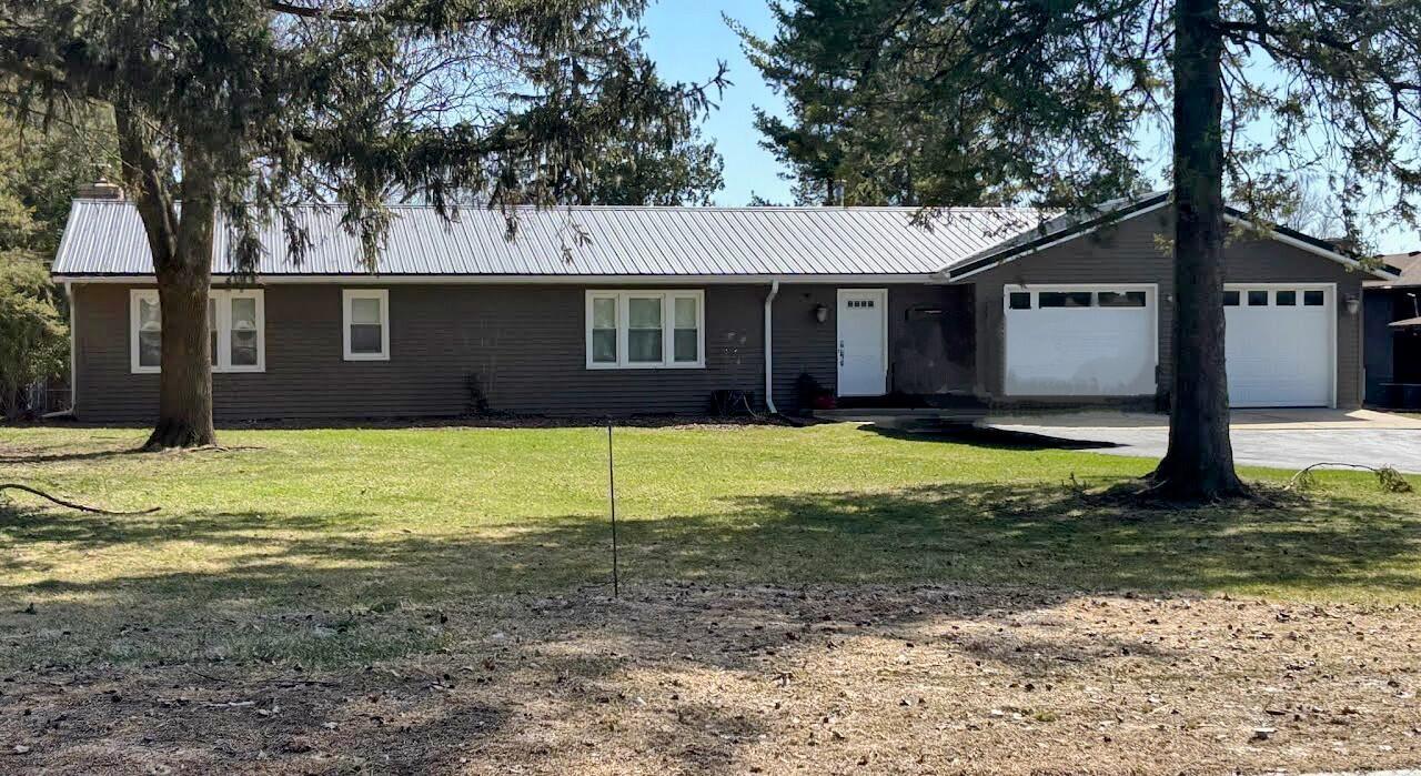 1429 Oconomowoc Ave, Watertown, WI 53094