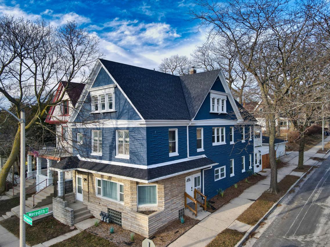 2962 S Delaware Ave #A/B, Milwaukee, WI 53207