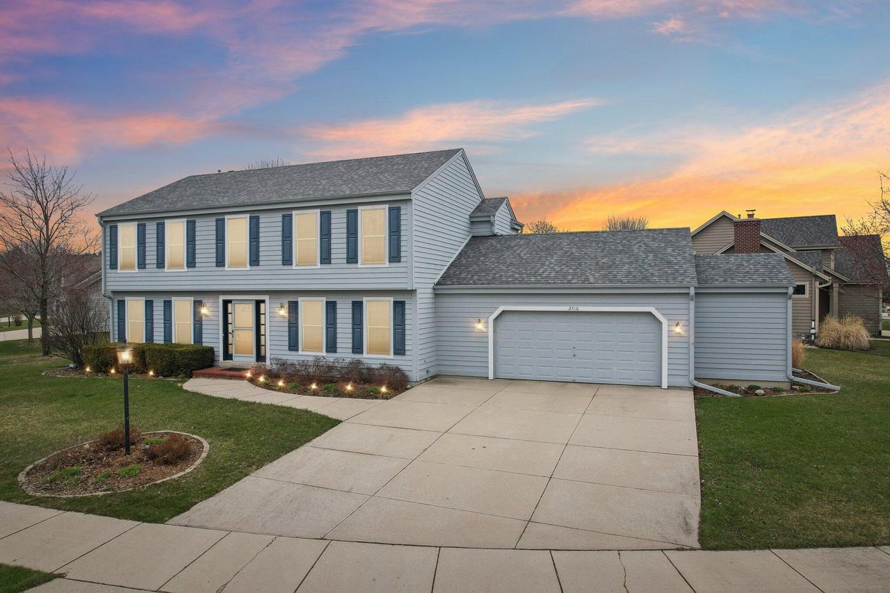 2516 Fox River, Waukesha, WI 53189