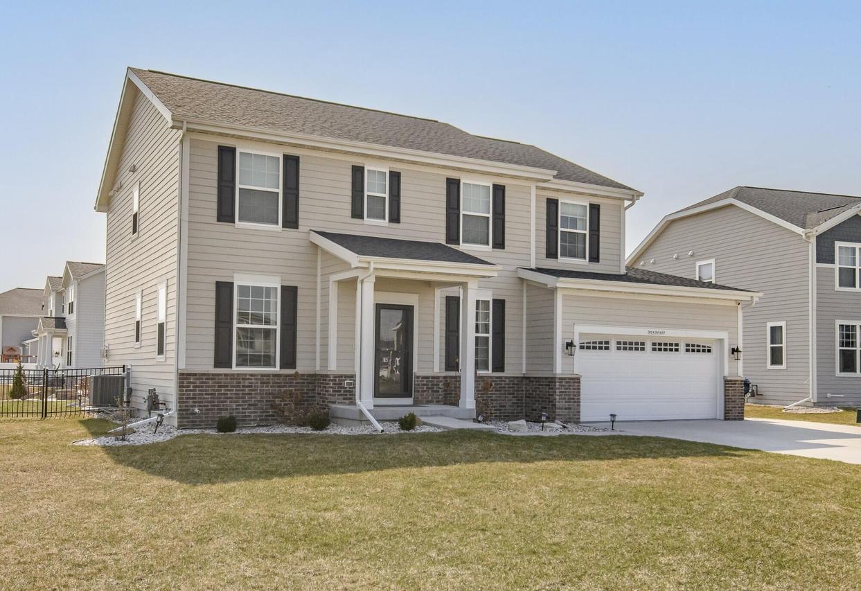 W242N5609 Simona Ct, Sussex, WI 53089