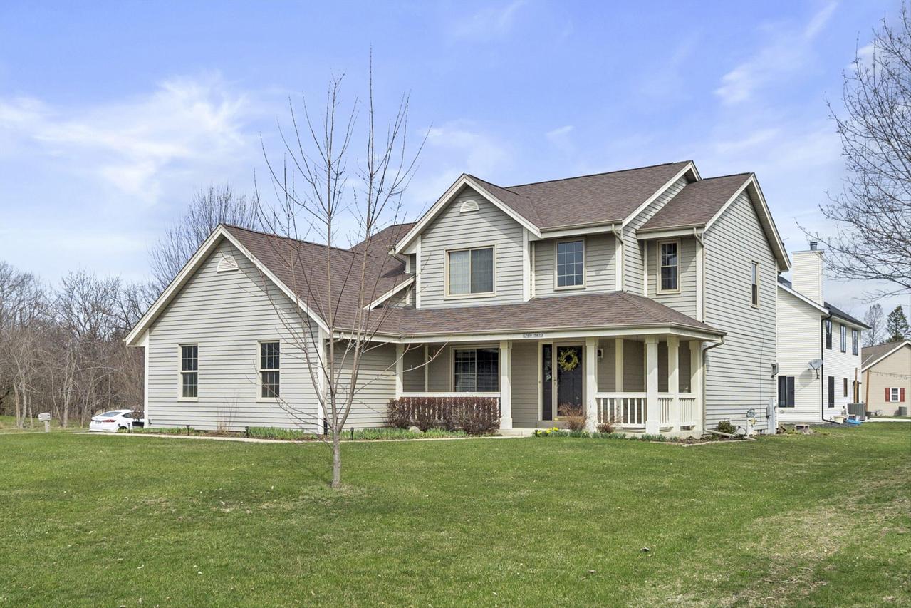 S78W15870 Kayla Ln, Muskego, WI 53150