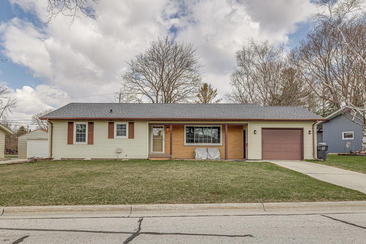 308 River Hills, Sheboygan Falls, WI 53085